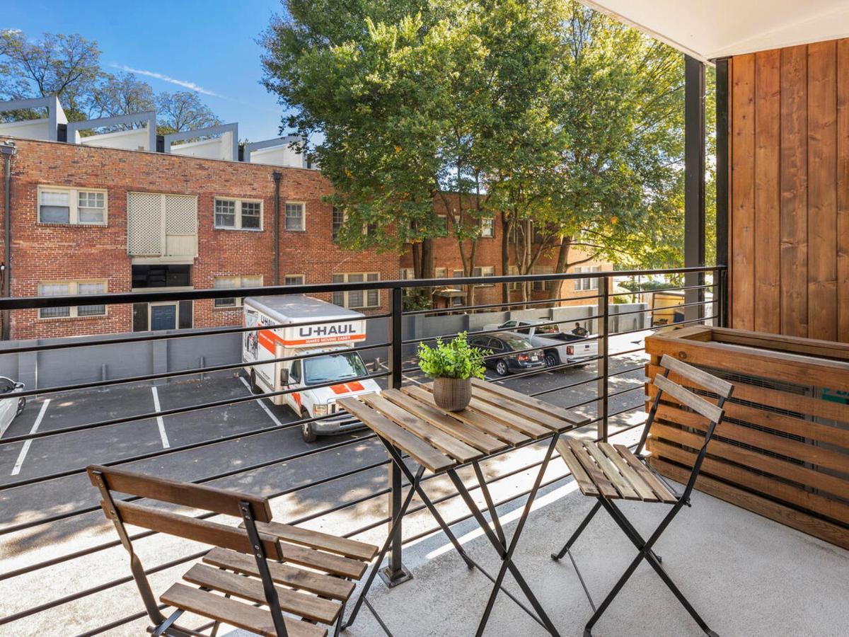 Comfortable Studio With Queen Bed, City Walkable! Lägenhet Atlanta Exteriör bild