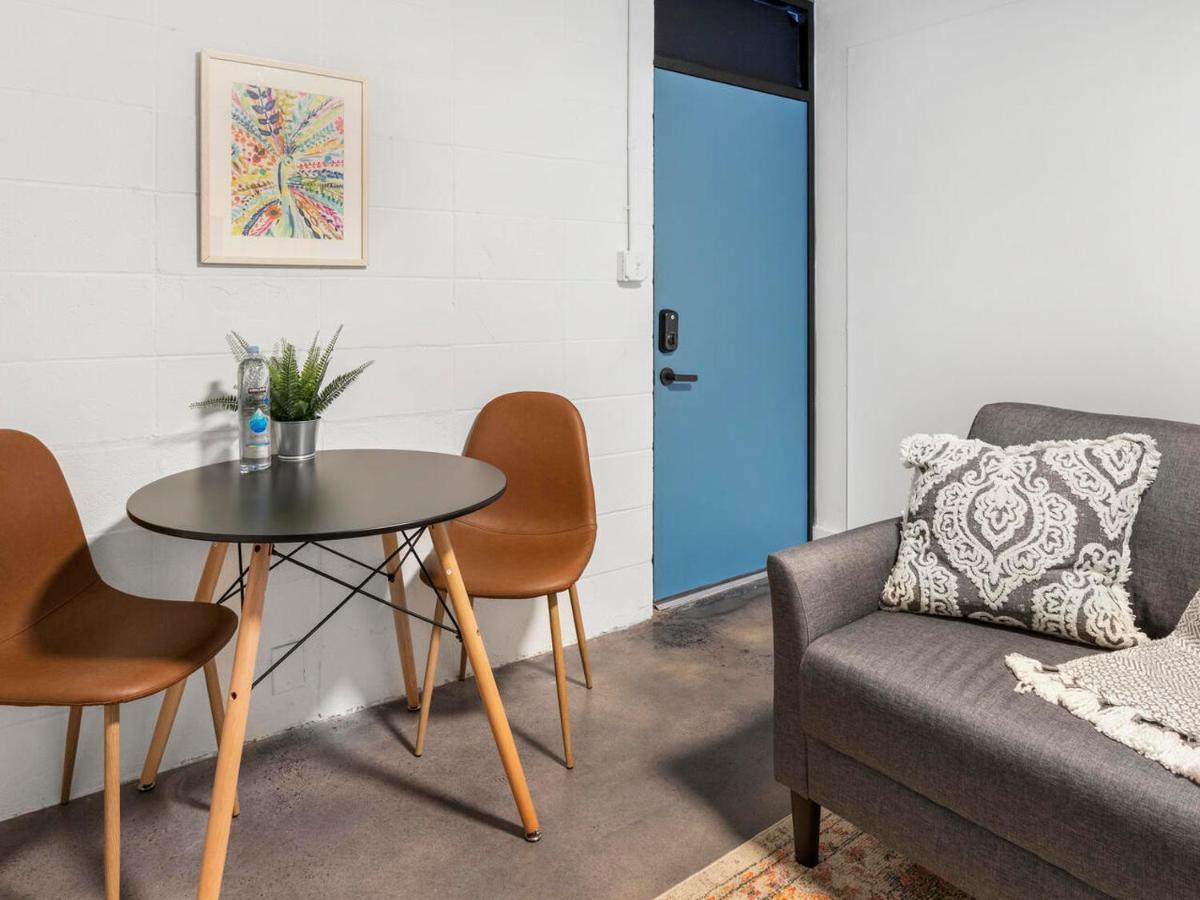 Comfortable Studio With Queen Bed, City Walkable! Lägenhet Atlanta Exteriör bild