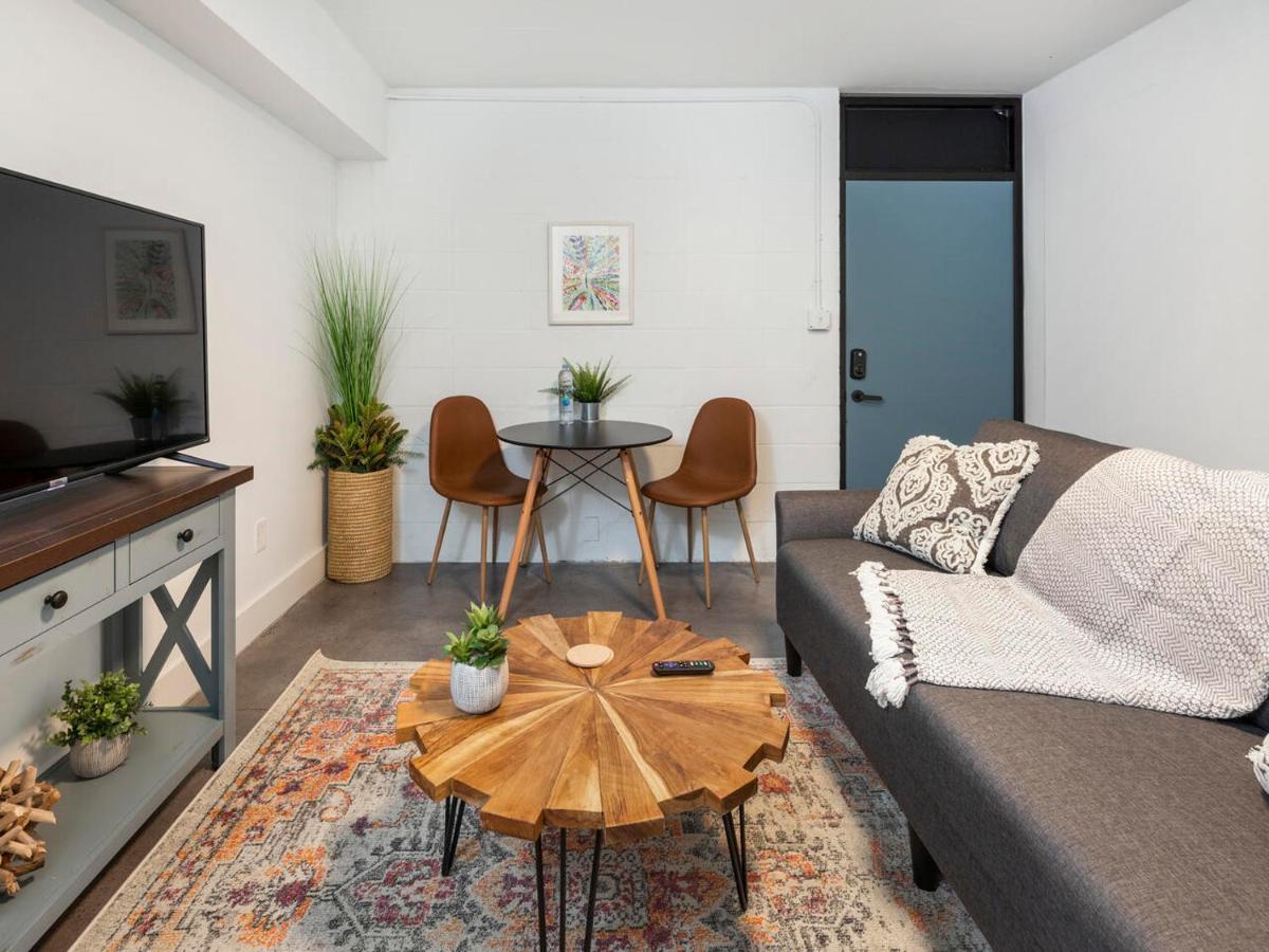 Comfortable Studio With Queen Bed, City Walkable! Lägenhet Atlanta Exteriör bild