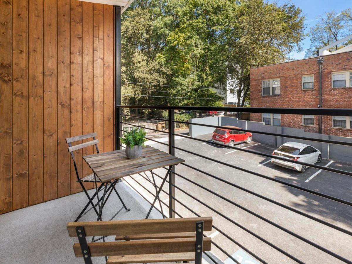 Comfortable Studio With Queen Bed, City Walkable! Lägenhet Atlanta Exteriör bild