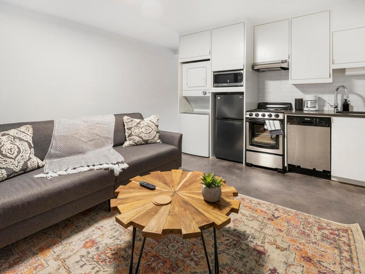 Comfortable Studio With Queen Bed, City Walkable! Lägenhet Atlanta Exteriör bild